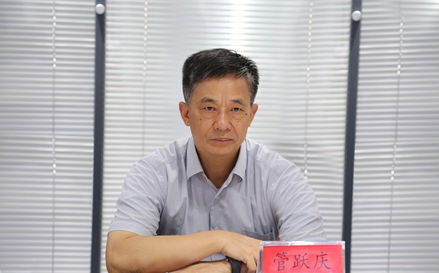 ����������ί���ι�Ծ��һ��ݰ�ټ��Ź�˾����