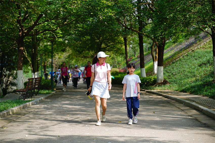 1685410328346675.jpg 健步走历程1.jpg