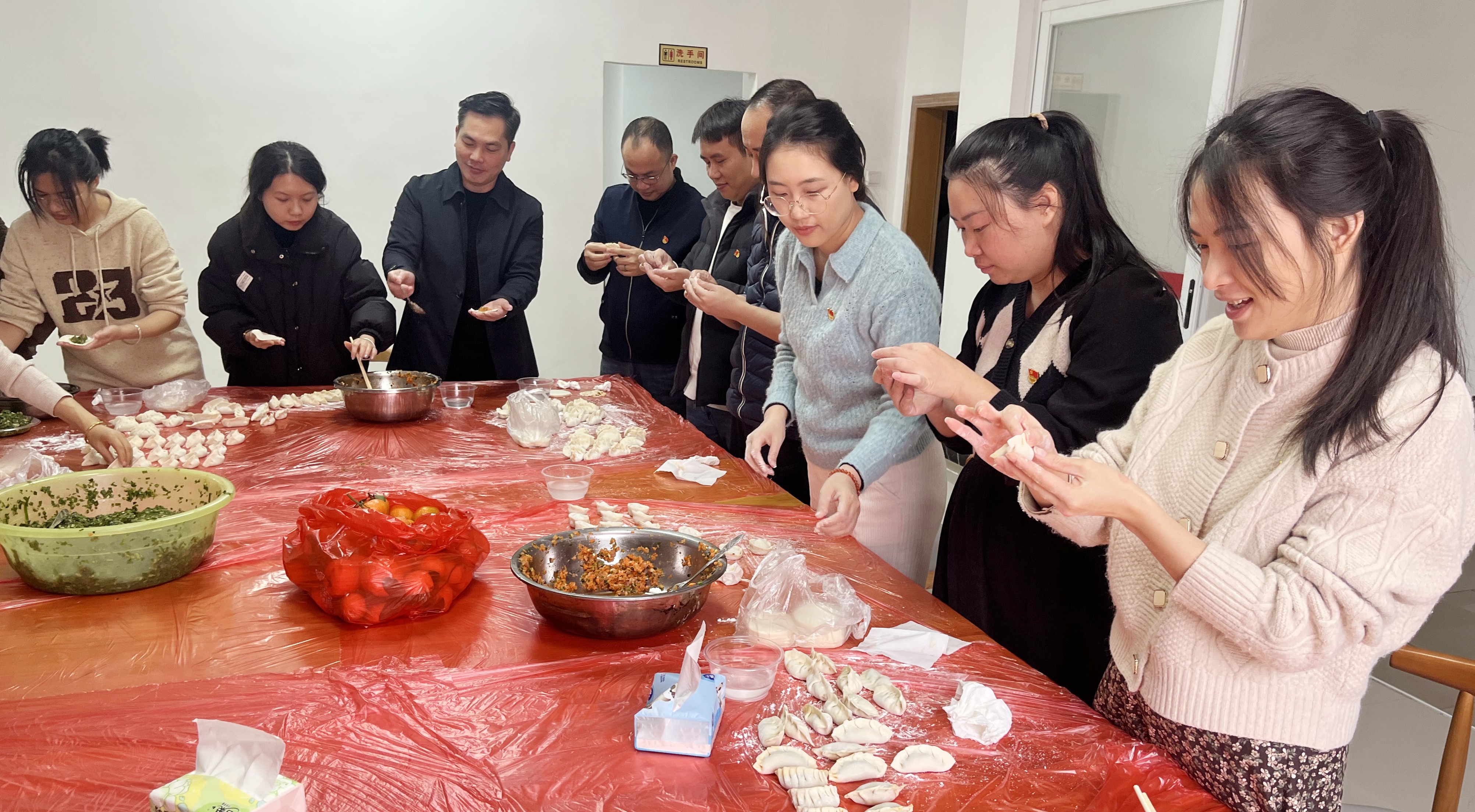 与社区党建共建联席会、主题党日运动照片 (10)_副本.jpg